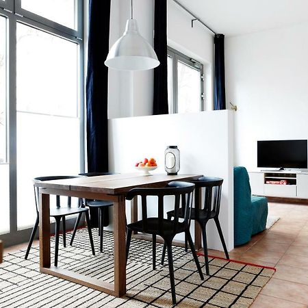 Swine By Rockchair Apartments L Superhost Status L Cozy Family & Business Flair In City Center "Mitte" Modern Studio Boxspringbed Welcomes You! Berlín Exteriér fotografie