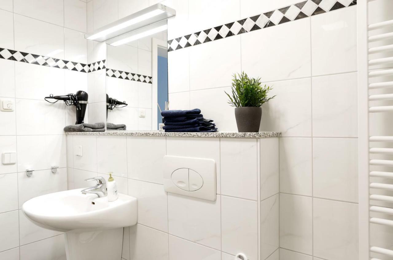 Swine By Rockchair Apartments L Superhost Status L Cozy Family & Business Flair In City Center "Mitte" Modern Studio Boxspringbed Welcomes You! Berlín Exteriér fotografie